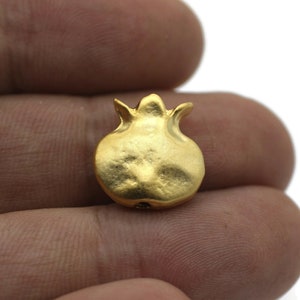 24 K Mat Gold plated Pomegranate charms, 14 mm pomegranate Beads,  pomegranate pendants, jewellery supply, Abundance symbol beads, SRDR