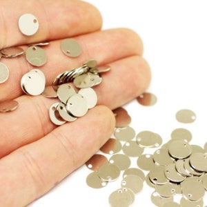 8 mm Silver Tone Tiny Round Charms, 8 mm One Hole Connectors, Round Stamping Discs, Stamping Blanks, Stamping Tags, SLVS