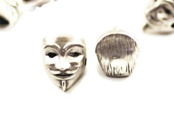 Matt Silver Plated V for Vendetta Beads, 11 x 14mm Guy Fawkes Mask Charms with Two Holes, V for Vendetta Beads, Vendetta Beads