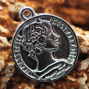 Rhodium Plated Elizabeth Coins, 22x27 mm, Rhodium Pendant, double side charms, Queen Elizabeth 2 Coins, Medallion Pendant, Coin charms, EZBC