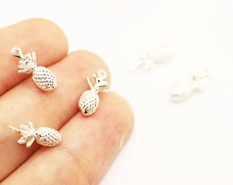 Shiny silver Pineapple Charm, pineapple pendant, Necklace Jewelry, gift for her, Jewelry Making, necklace charm, pineapple jewelry, PABC