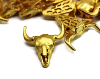 24k Gold Plated Cattle Charm 28 mm, Horn Bead Charms, Cattle Skull, Buffalo Skull, Bracelet Charm, Skull Beads, Bracelet Charms, CBBB