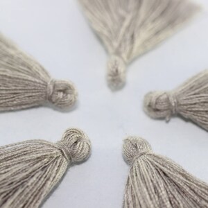 Mini Earring Tassels, 27mm silk tassel jewelry, tiny tassel, vintage tassel, tassel finding, thread tassel, mini tassel, cotton tassel, MNTS