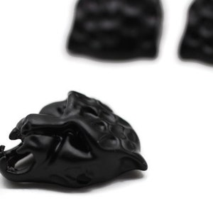 Matt Black plated Puma Bracelet Bead, 12 x 17mm Puma Skull Beads, Black Puma beads, Jaguar Bracelet beads, animal beads, Bracelet charms
