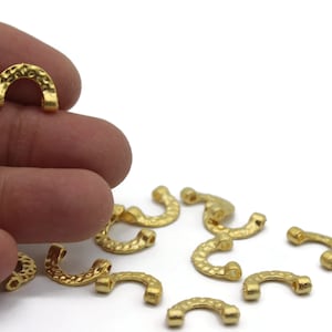 24K Gold Plated Hammered U Shape pendant, U Shape charm, charm pendant, U shape connector for bracelet necklace, U shaped jewelry findings