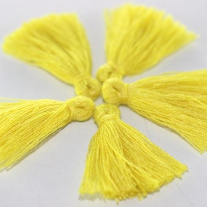 Mini Cotton Tassel, 27mm Sunflower Yellow Jewelry Tassel, Necklace Findings, Pom Pom Trim, mini tassels, craft tassel, bohemian tassel, MNTS