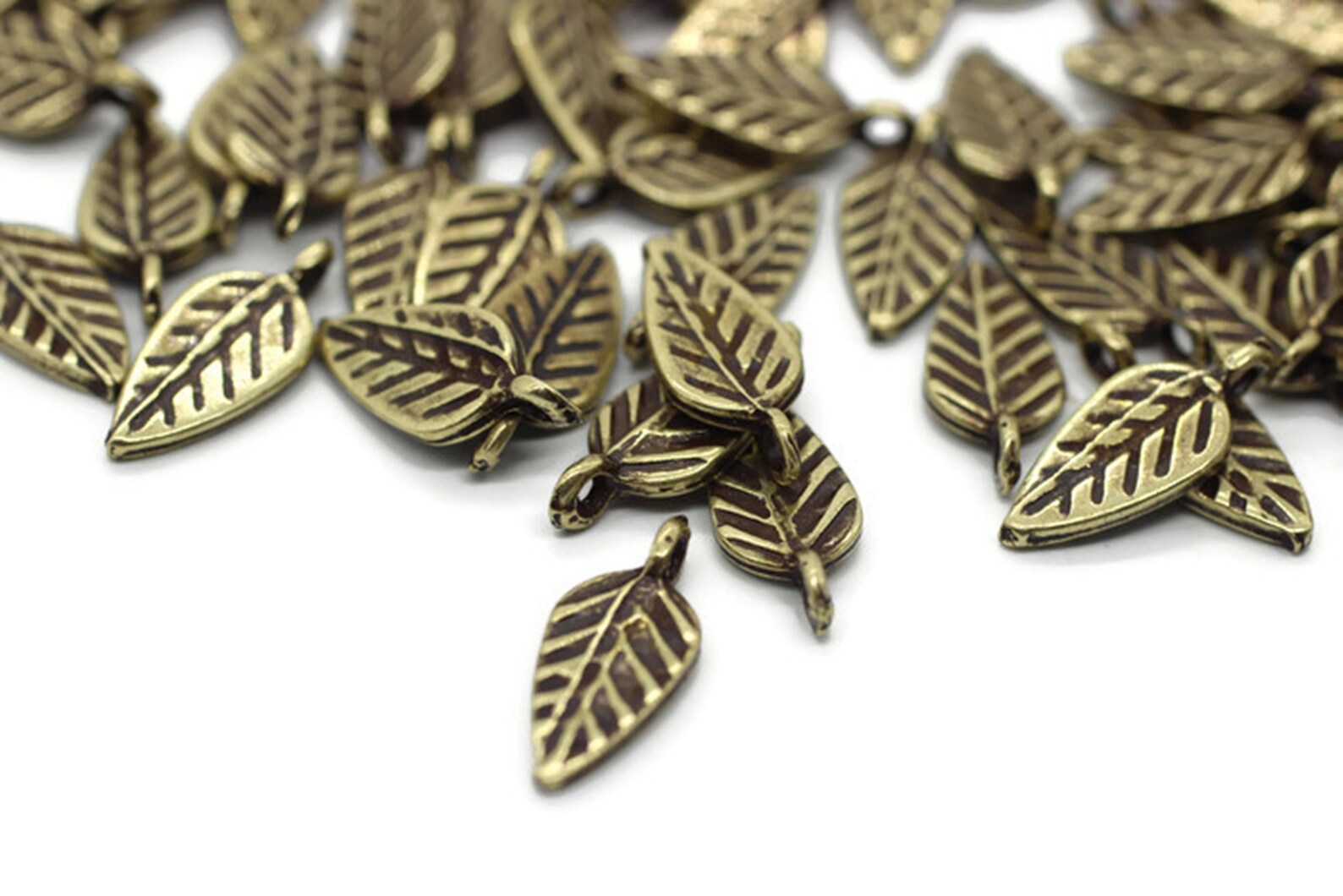 Antique Bronze Leaf Pendant Mini Leaf Pendant Leaf Charms Etsy