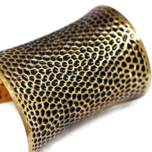 Raw Brass Cuff Bracelet Blank, 97 mm (3.82 inches) Hammered Wide Cuff Blank For Bracelet Making, Huge Cuff, Embossed Blank, LNGB