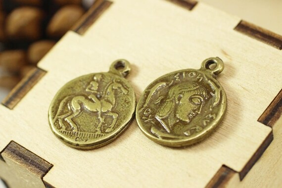 Antike Bronze-Münzen, 20 x 25 mm Bronze Anhänger, doppel Seite Charms,  antike griechische Münze Anhänger, Medaillon Anhänger, römische Münzen,  HRCC - .de