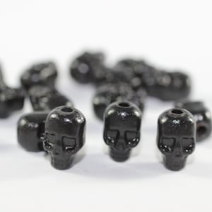 Matt Black Skull Beads, 7x11 mm Tiny Skull Necklaces, Loose Beads, Findings, Jewelry Design, Craft Supplies, Bracelet beads, bracelet charms