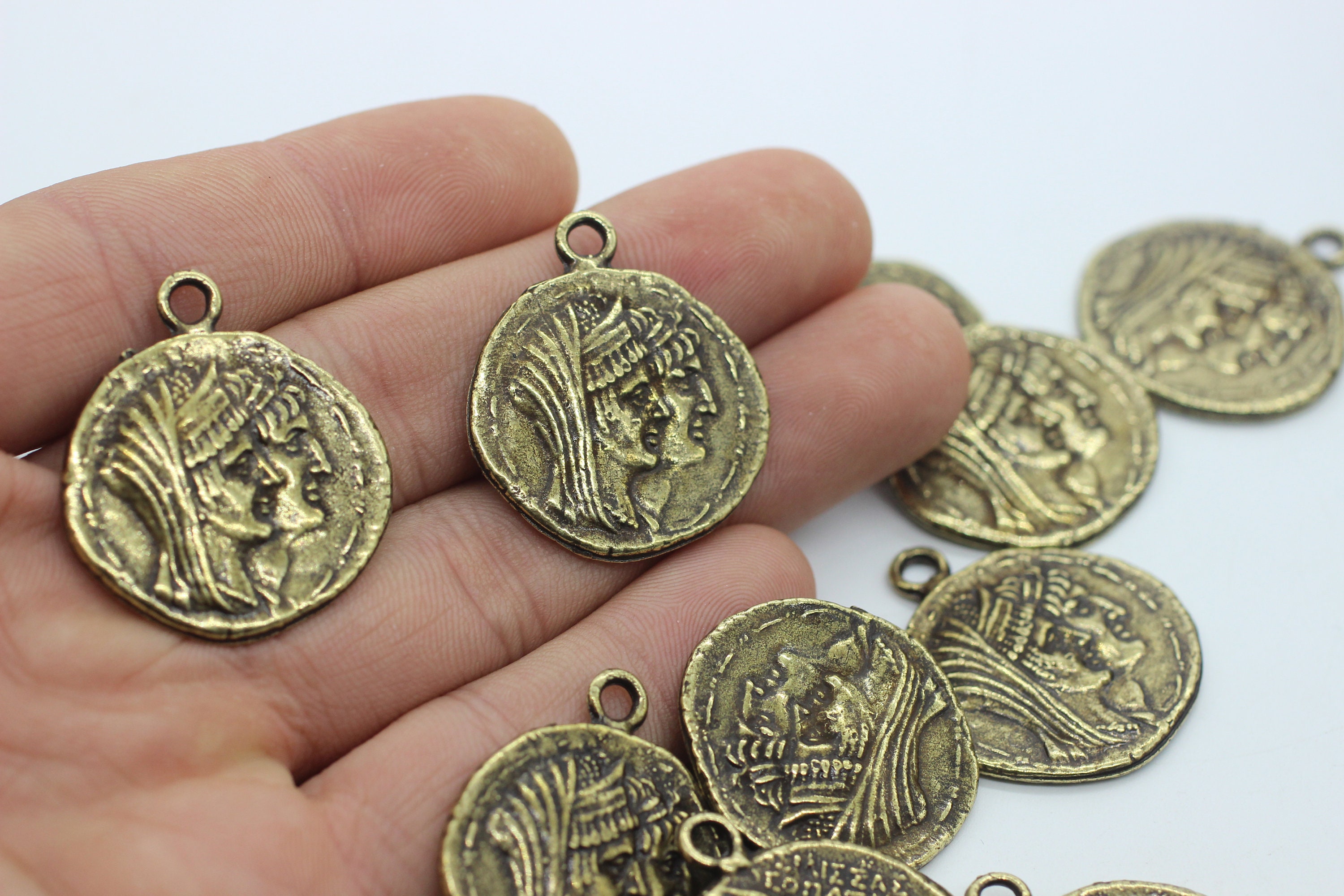 古代エジプトのコイン、青銅貨幣、コインペンダント、両面チャーム、エジプトペンダント、ファラオのコイン、ファラオチャーム、コインチャーム、EGYP -  Etsy 日本