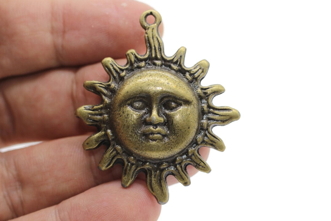 Antique Bronze Plated Sun Pendant, 40 X 47mm Antique Bronze Suny