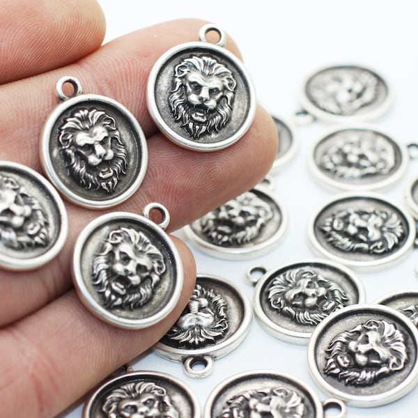 Silver Lion charms, 19x23mm Silver Pendant, Lion Face charm, coin charms, Lion Head charms, silver charms, medallion charms, disc charm DSNC