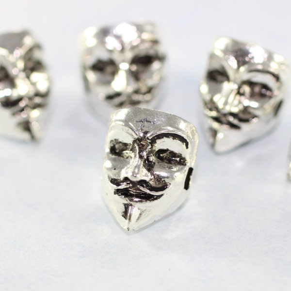 Plata Antigua V para Vendetta Abalorios, 10mm x 13mm Encantos de Máscara con Dos Agujeros, V para Vendetta Abalorios KFA 009