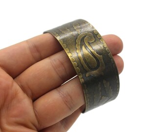 27 mm Paisley Brass Bracelet, Adjustable Cuff, Bronze Over Brass Bangle, Brass Cuff Bracelet, Hammered bracelet, Brass Bangle Bracelet