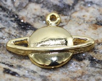 24K Shiny Gold Plated Large Saturn Charms, 19x27mm Space Charms, Astronomy charms, Planet Jewelry, Galaxy Charms, Space Pendant, STPC