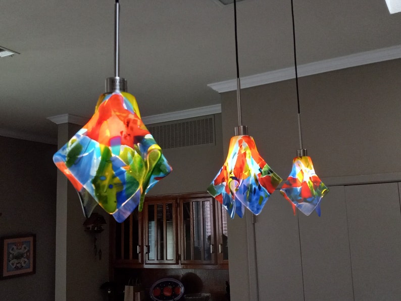 Colorful fused glass pendant light bild 2
