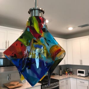 Colorful fused glass pendant light bild 4