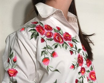 Fiesta blouse,Holiday blouse,Mexican style embroidered  white blouse with red roses embroidery, hand embroidered tunic, plus size