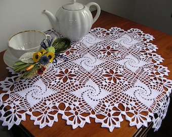 crochet square doily, lace placemat, unique home deco,r tablecloth, centerpiece, napperon, wedding, bridal ,unique birthday gift mothers day