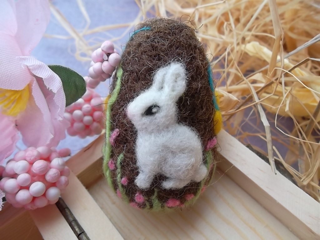 Needle Felted Easter Egg, Bunny Decoration, Rabbit, Felt Animal ...