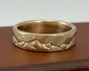 Gold Mountain Wedding Ring with Smooth Sky  / Mens Wedding Ring / Unique Mens Ring / Engagement Ring / Mountain Range Ring / 14k or 18k Gold