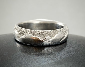 Anillo de bodas de oro de montaña: banda de cordillera (6 mm, 14k o 18k)