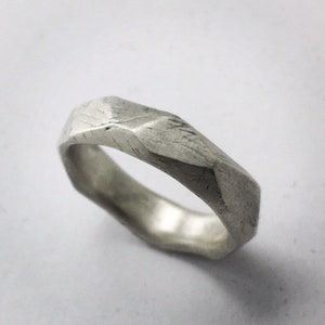 Faceted Mens Wedding Ring, Rustic Mens Wedding Ring, Rugged Hand Chiseled Band, in Solid 14k Gold