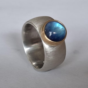 Unique sterling silver ring &quot; Blickfang 35 &quot; by Frank Schwope, unique jewelry, unique, gold, moonstone, blue, gemstone, Schwope, jewelry