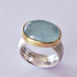Ring in silver with oval aquamarine set in 750 gold by Frank Schwope, unique jewelry, unique piece, goldsmith&#39;s work, ring, gold, jewelry