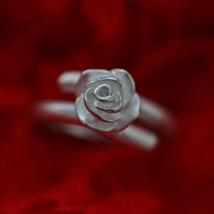 Sommertraum 15&quot; rose ring made of 925 silver by Frank Schwope