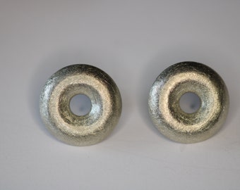 Pair of ear studs in silver by Frank Schwope, silver, earrings, round, Schwope, unique jewelry, unique jewelry, jewelry sculpture, Wissgoldingen