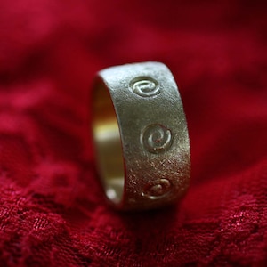 Ring mit Schnecken in Sterlingsilber feingoldplattiert von Frank Schwope Bild 1