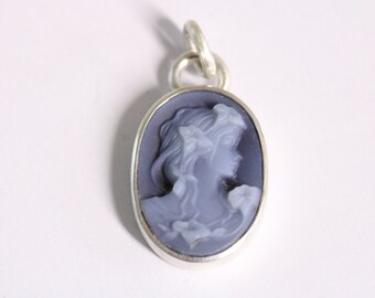 Sommertraum 19 - Pendentif gemme Agate serti en argent massif par Frank Schwope, gemmes, unique, bijoux, pendentif, agate, argent, cerceau