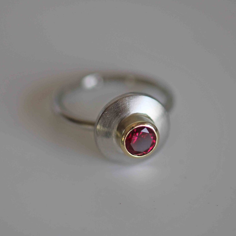Dream ring in 750 palladium with synthetic ruby set in 750 gold by Frank Schwope, ring, palladium, unique image 10