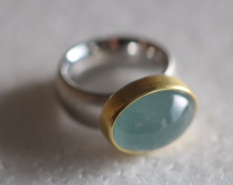 Ring in silver with oval aquamarine set in 750 gold by Frank Schwope, unique jewellery, unique piece, goldsmith's work, ring, gold, jewellery