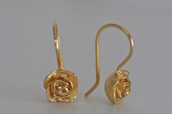 Dream flower pendant in solid silver-22kt gold plated by Frank Schwope
