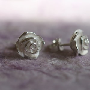 Summer Dream 2 - Pair of rose earrings made of solid 925 silver by Frank Schwope
