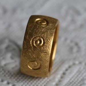 Ring mit Schnecken in Sterlingsilber feingoldplattiert von Frank Schwope Bild 2