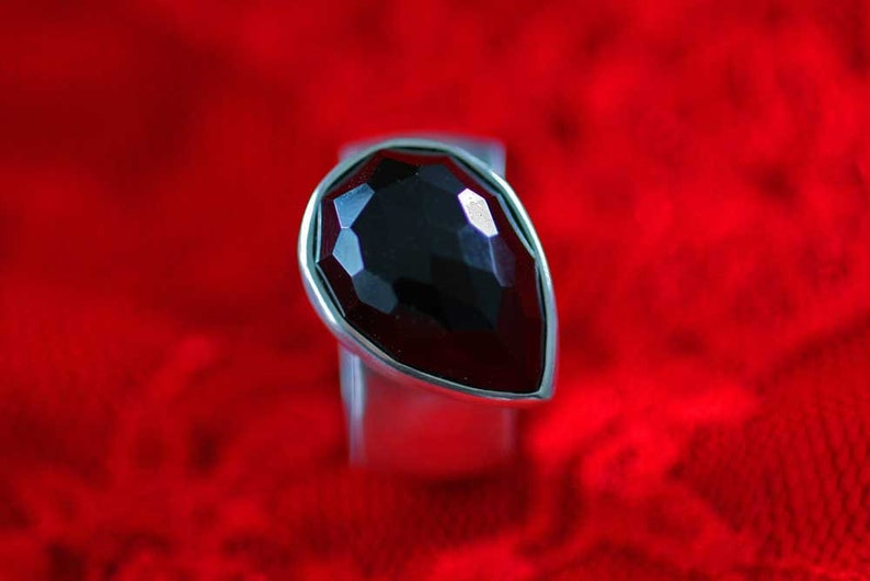 Unique ring in solid silver with faceted onyx by Frank Schwope, onyx, facets, ring, goldsmith work, silver ring, black, women image 1