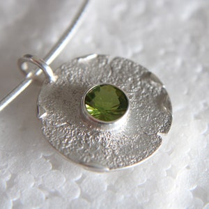 Choker in solid silver with peridot pendant, jewelry, choker, chain, peridot, unique jewelry, unique jewelry, pendant, silver, Schwope