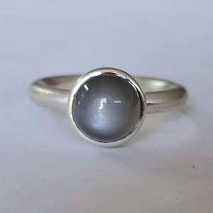 Silver ring with grey shimmering moonstone cabochon by Frank Schwope, unique jewelry, unique piece, goldsmith&#39;s work, aquamarine, silver, jewelry