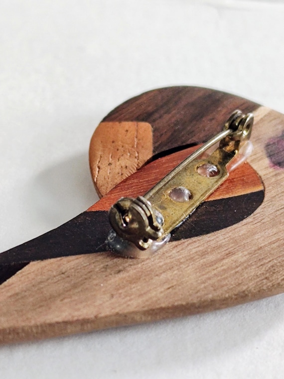 If it looks like a duck, swims like a duck, and q… - image 9