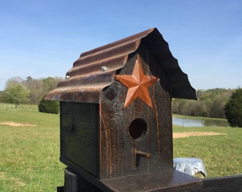 Cedar Single Bird House, Great for Blue birds, Various Options, Old Tin Top Hand Made with Barn star. Blue Birds, Wrens,