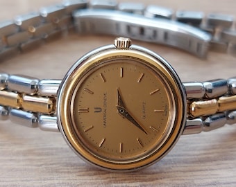 Vintage Universal Geneve Quartz Watch - 7.5" Wrist