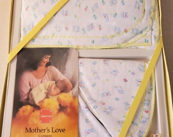 Vintage infant gift 1 towel 2 washcloths bunny motif