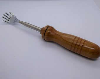 Telescoping Back Scratcher