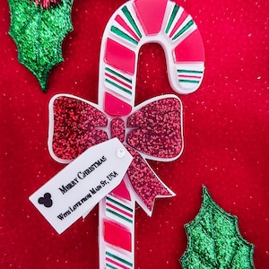 Disney Main Street Candy Cane Acryl Brosche mit Swinging Tag