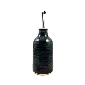 Pottery Oil Bottle, 9oz Handmade Pottery Olive Oil Cruet, Oil Dispenser, Ceramic Bottle with Pour Spout w/ Cover (Cosmic Pearl)