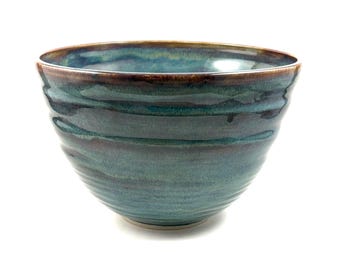 Pottery Medium Sized Bowl/Serving Bowl, Oval Handmade Ceramic 75oz Serving Bowl (Stormy Blue)